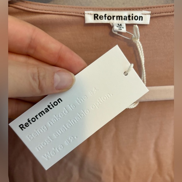 Reformation Lucca Top in Serenade - Picture 6 of 7